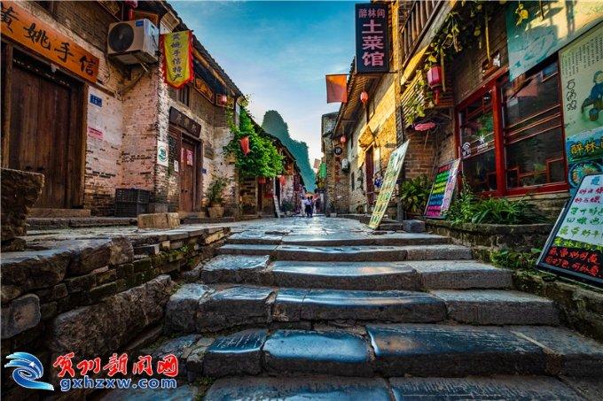 喜剧当道,“大片”缺位:春节档或是2024年中国电影缩影
